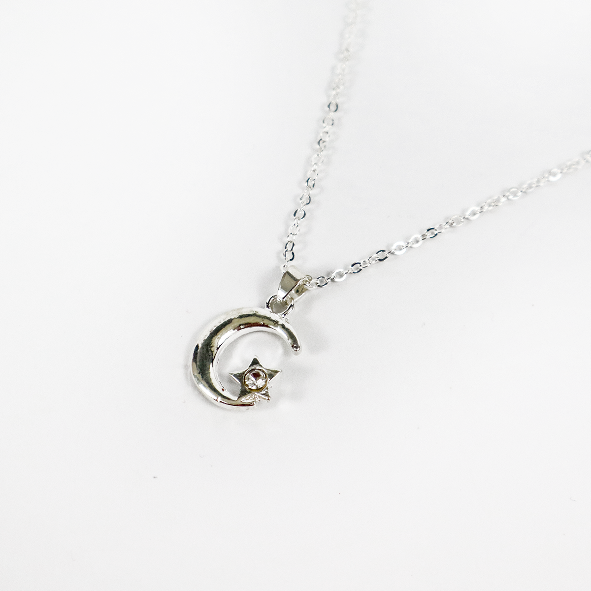 Cadena Luna con Estrella Plateada